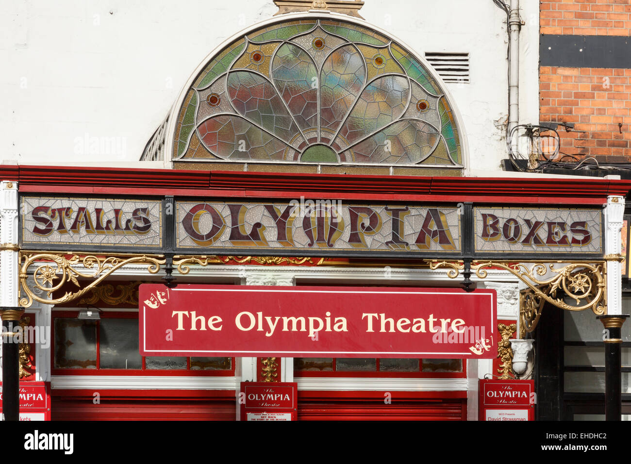 Alte Olympia Theatre Zeichen oben vorne Eingangstüren. Dublin, Republik Irland, Irland, Europa Stockfoto