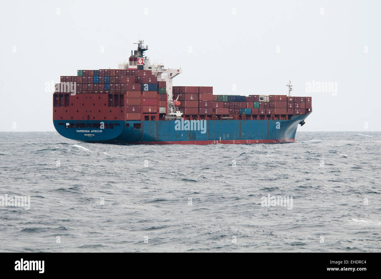 HAMMONIA Africum ist ein 196 Meter lange Containerschiff unter liberianischer Flagge mit einem Eigengewicht von 29383 Tonnen fahren. Stockfoto