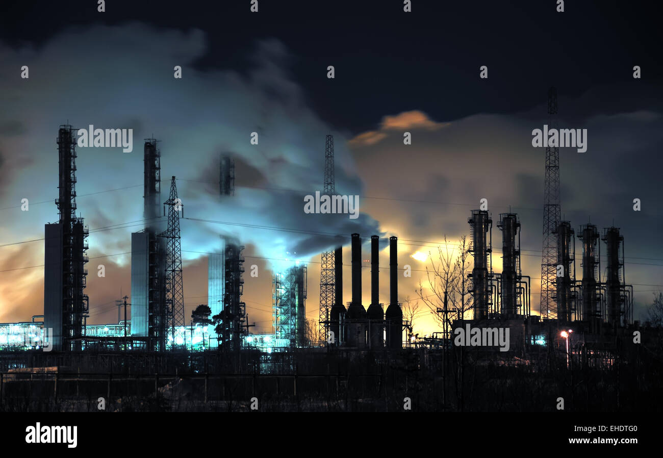 Grangemouth Raffinerie in der Nacht Stockfoto