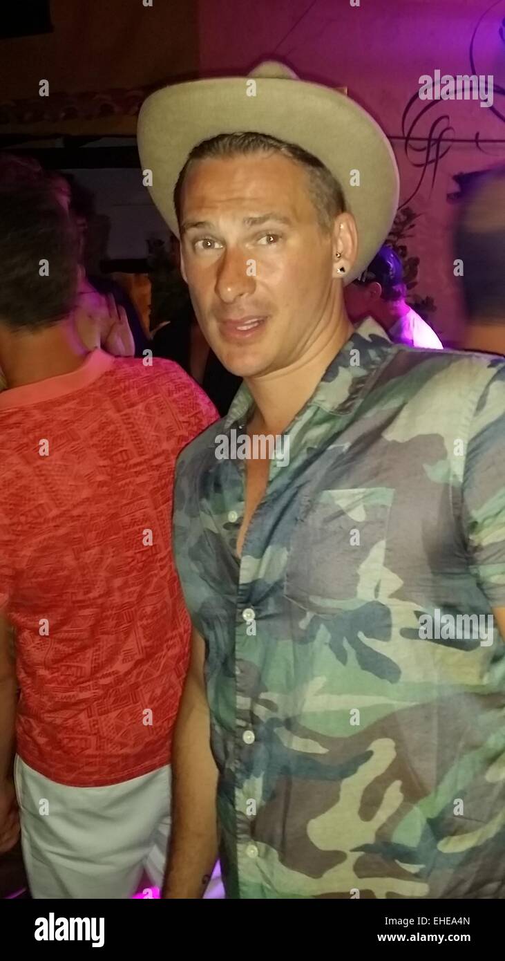 Lee Ryan von blau auf einer Geburtstagsfeier von Freddie Mercury auf