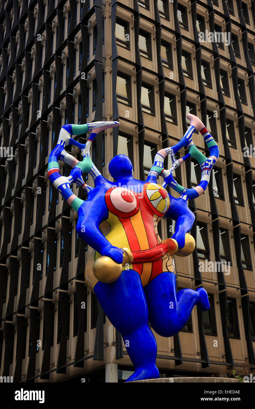 Nana figure Fotos und Bildmaterial in hoher Auflösung Alamy