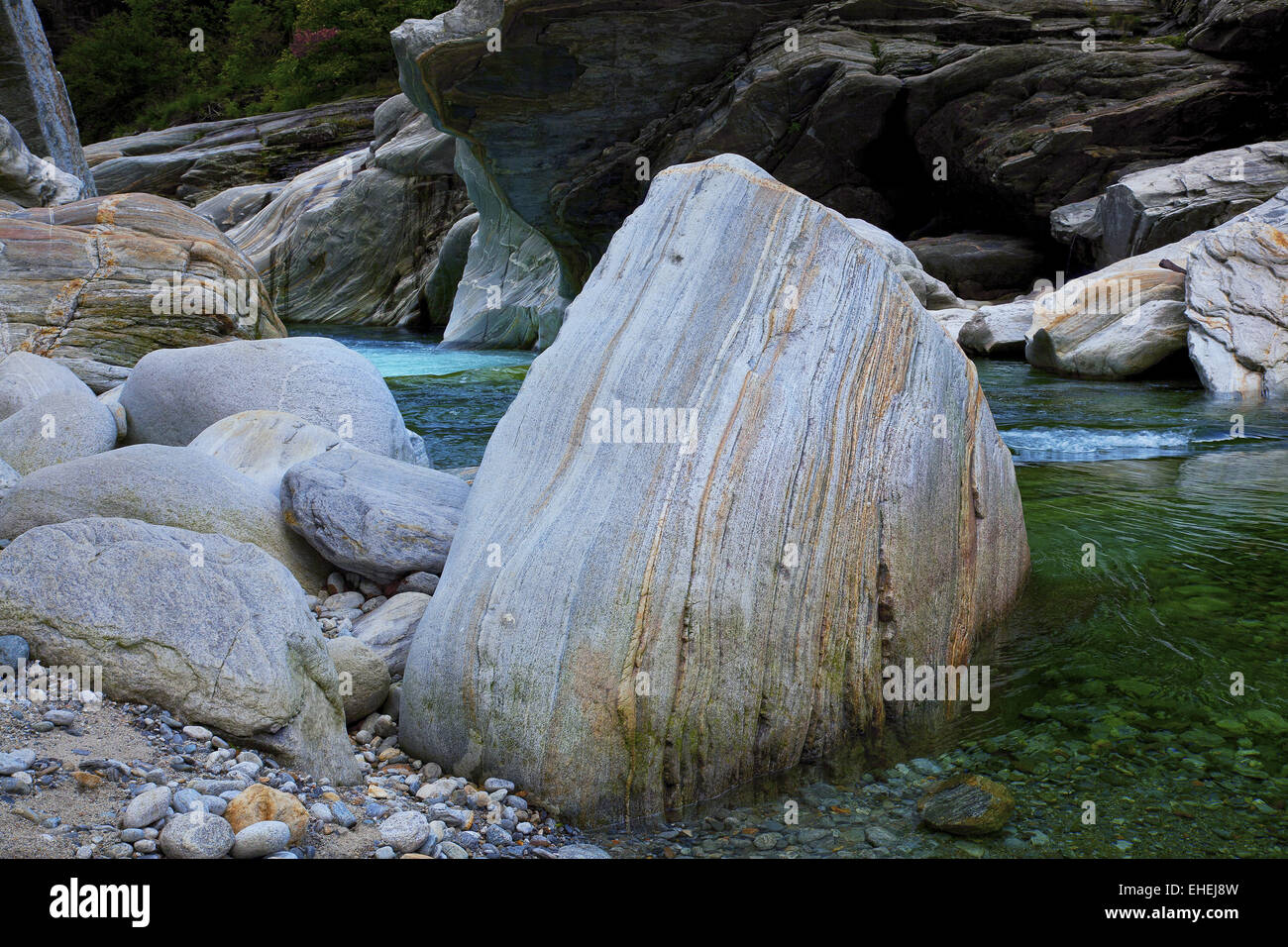 Verzasca Fluss in der Nähe von Lavertezzo, Schweiz Stockfoto