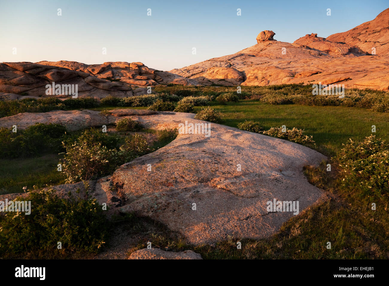 Wüste-Berge bei Sonnenuntergang Stockfoto