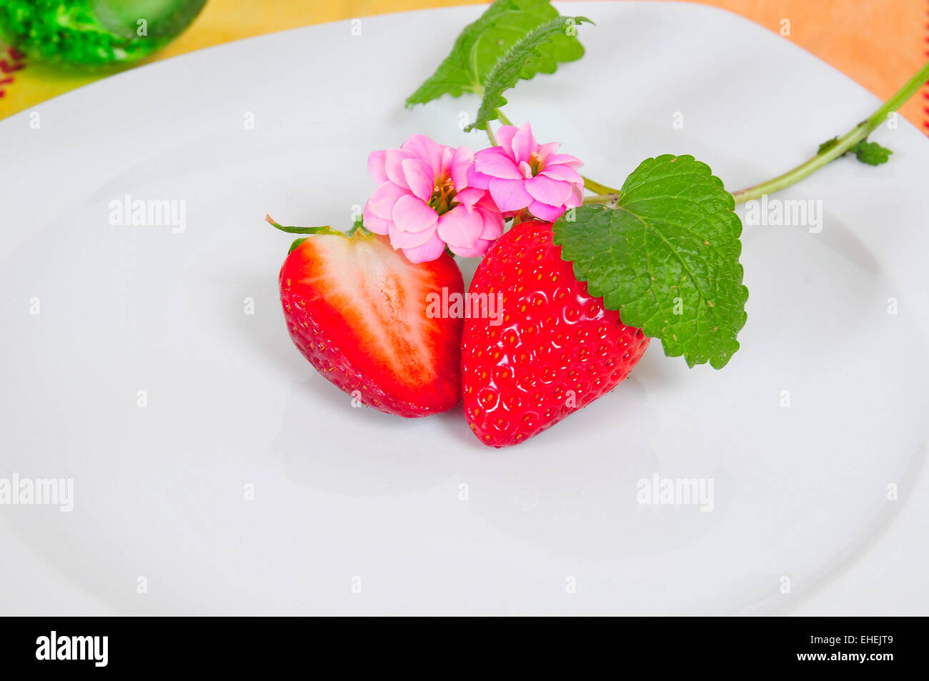 Frühling-Esstisch bedeckt Ostern Stockfoto