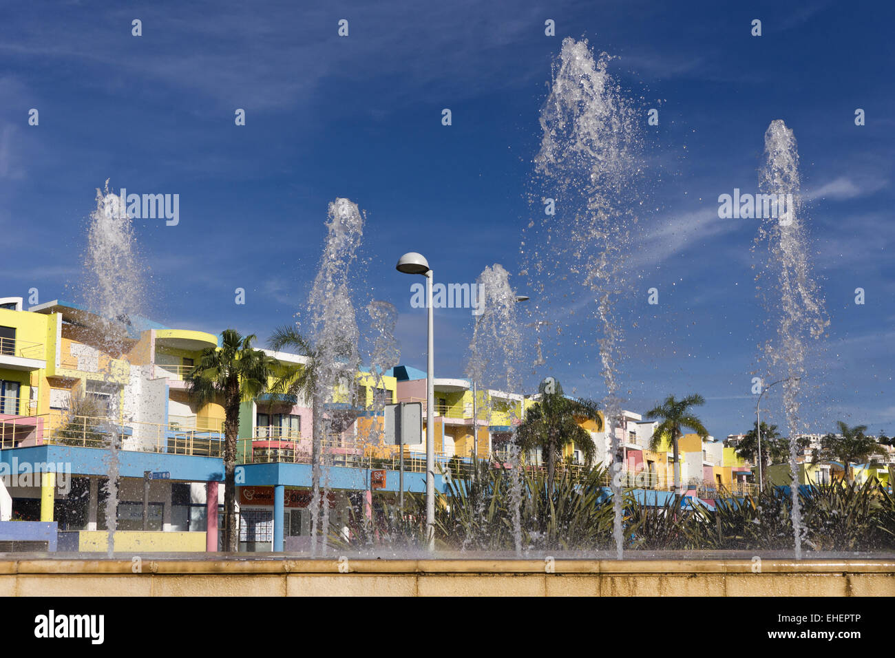 Wohnungen am Jachthafen von Albufeira Stockfoto