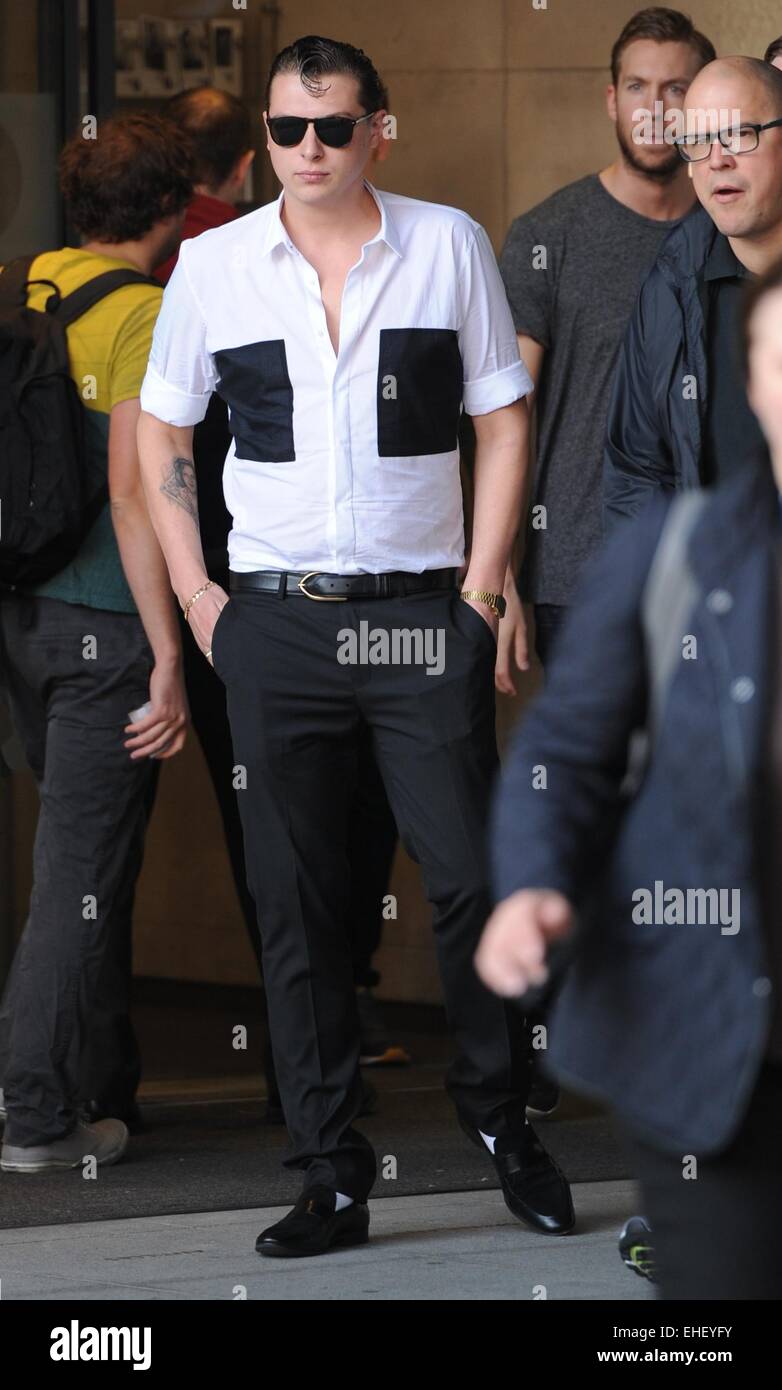 Promis bei BBC Radio 1 mit: John Newman, Calvin Harris wo: London, Vereinigtes Königreich bei: 08 September 2014 Stockfoto