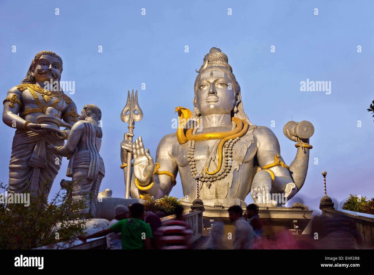 Riesige Statue von Lord Shiva des Murudeshwar Tempel Bei Nacht, Murudeshwar, Karnataka, Indien, Asien |  riesige Lord Shiva stat Stockfoto