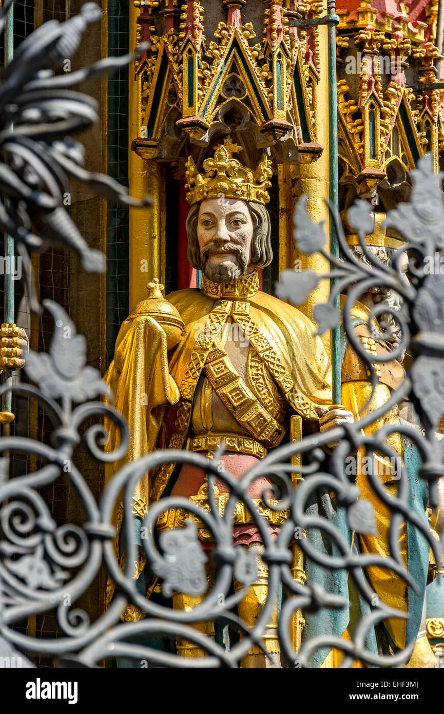 Die gotische Skulptur von König von Böhmen, Schönen Brunnen, Nürnberg, Mittelfranken, Franken, Bayern, Deutschland Stockfoto
