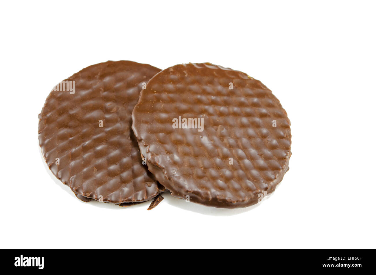 Köstliche dunkle Schokolade Cookies isoliert auf weiss Stockfoto