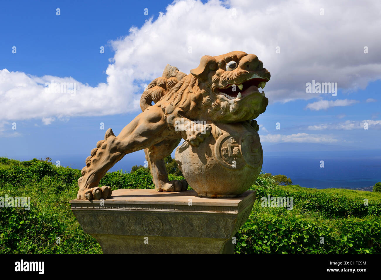 Stein-Löwen im Sun Yat-Sen Memorial Park, Maui, Hawaii, USA Stockfoto