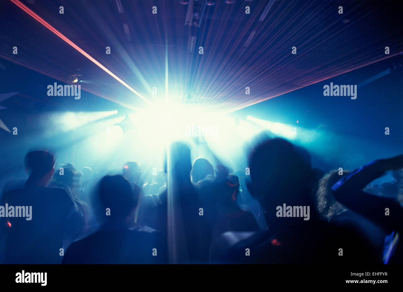 Laser in einem Nachtclub. Stockfoto