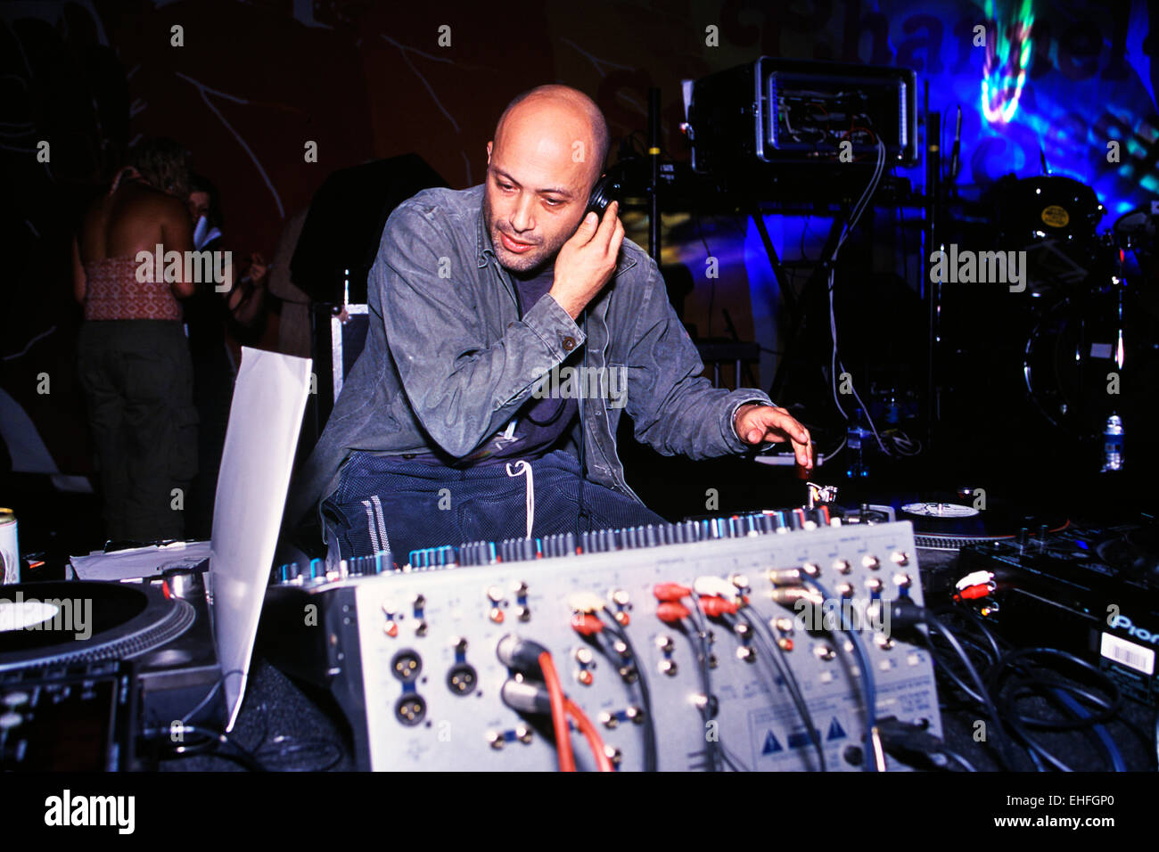 Howie B DJing auf zwei Culture Clash am Hammersmith Palais in London. Stockfoto