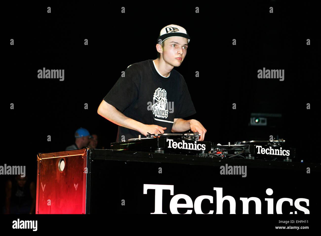 Rafik aus Deutschland Handball bei der DMC/Technics DJ-Weltmeisterschaft am Hammersmith Apollo in London. Stockfoto