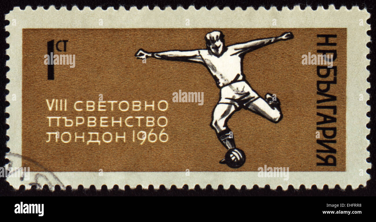 Bulgarien - ca. 1966: Eine Briefmarke gedruckt in Bulgarien zeigt Fußball-Weltmeisterschaft in London Stockfoto