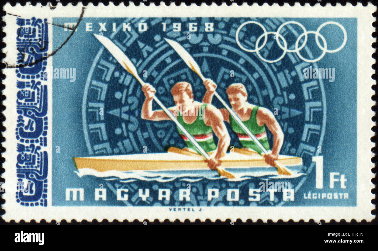 Ungarn - ca. 1968: Eine Briefmarke gedruckt in Ungarn zeigt Rudern Stockfoto