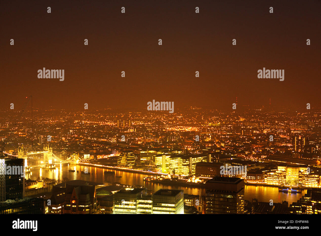 Blick auf London von Vertigo Bar an der Spitze der Tower 42 in der City of London. Stockfoto