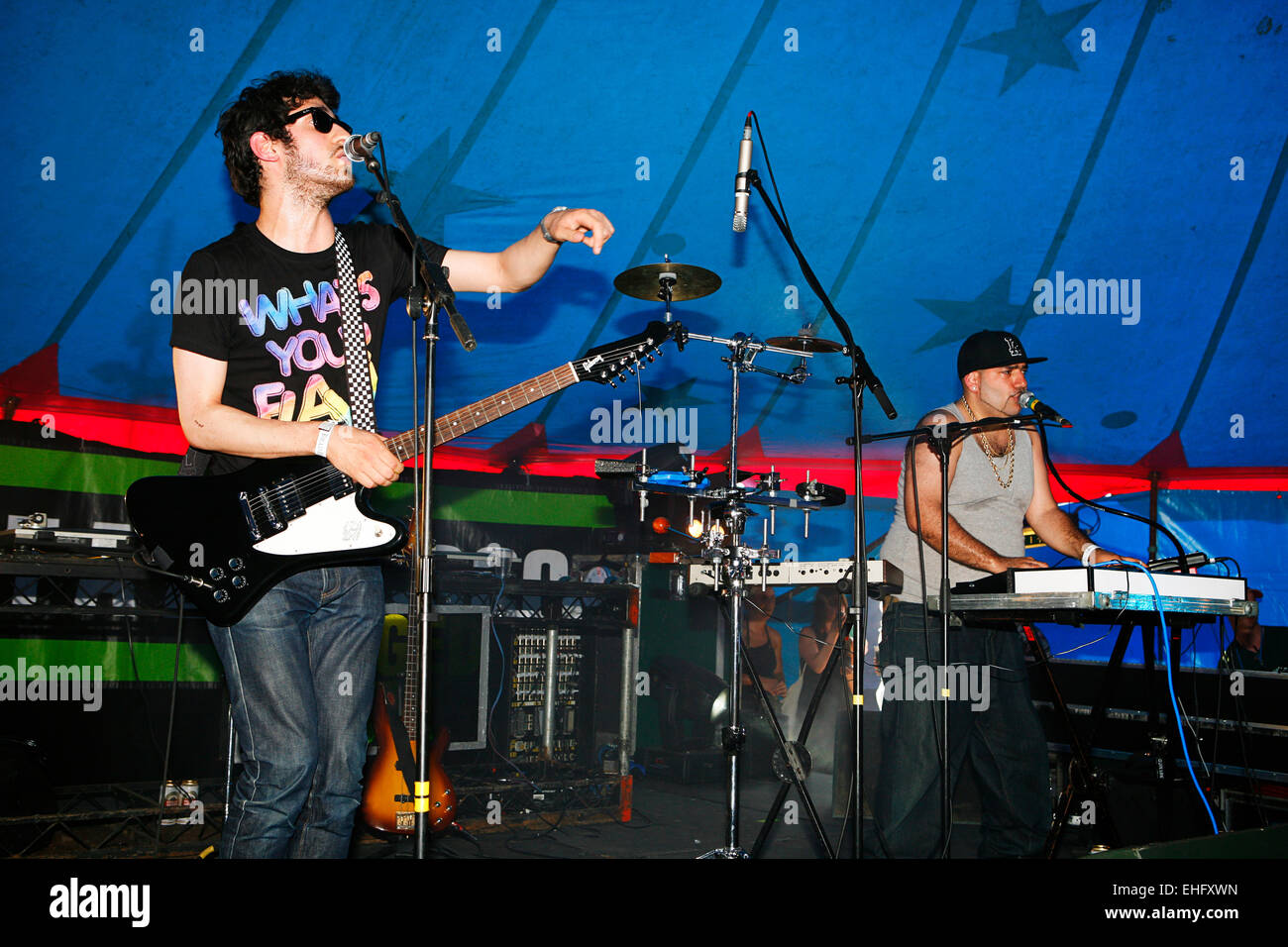 Chromeo live beim Feldtag Festival im Victoria Park in London. Stockfoto