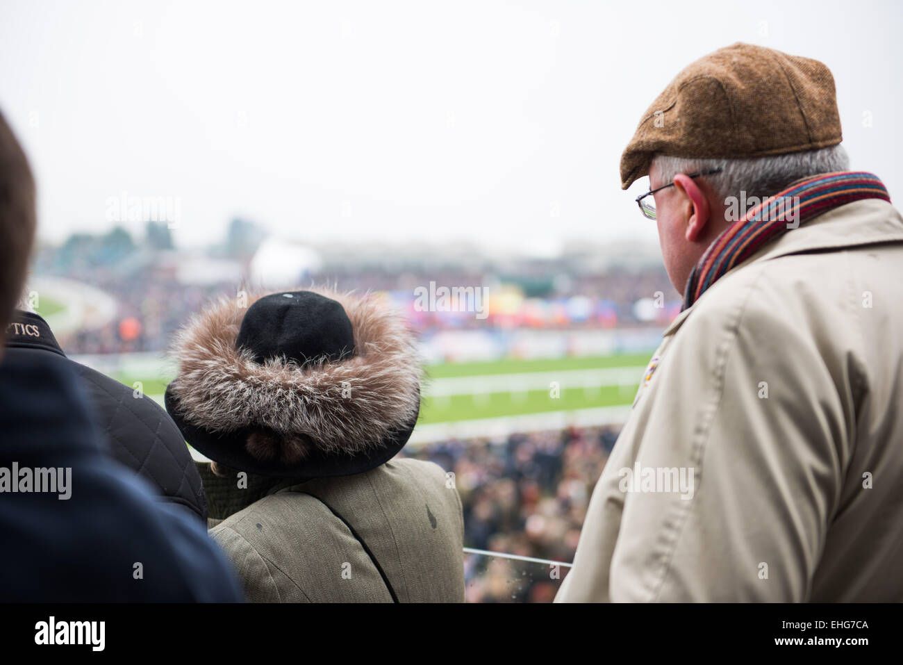 Cheltenham, Vereinigtes Königreich. 13. März 2015. Die vierte und letzte Tag der Cheltenham-Pferderennen-Festival 2015 - ihren Höhepunkt in der Cheltenham Gold Cup - Freitag, 13. März 2015-Credit: Daniel Fisher/Alamy Live-Nachrichten Stockfoto