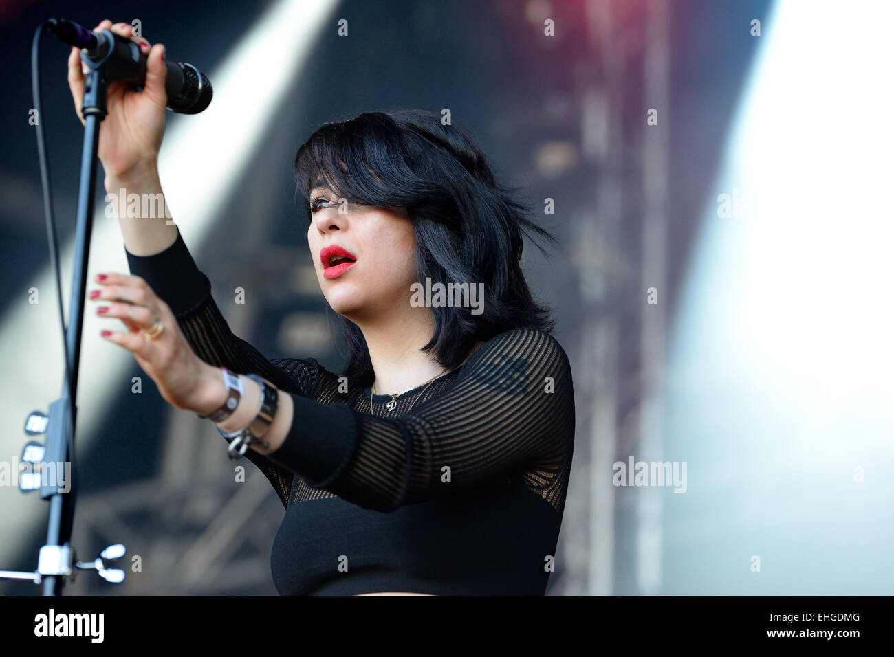 BARCELONA - 29 Mai: Dum Dum Girls (US-amerikanische Rock-Band aus Los Angeles) in Konzert im Heineken Primavera Sound Festival 2014. Stockfoto