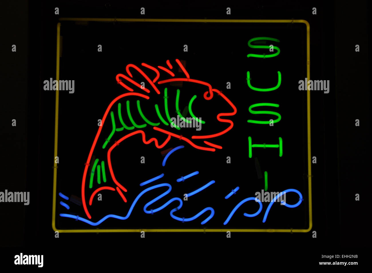 Sushi Zeichen Neon mit hellen Farben Stockfoto