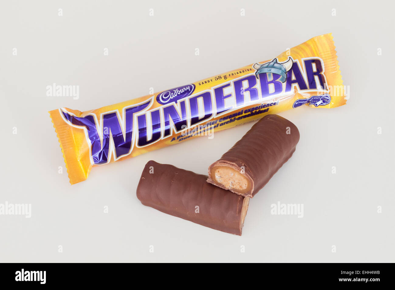 Ein Cadbury Wunderbar Schokoriegel, die in Kanada und Deutschland verkauft wird. Stockfoto