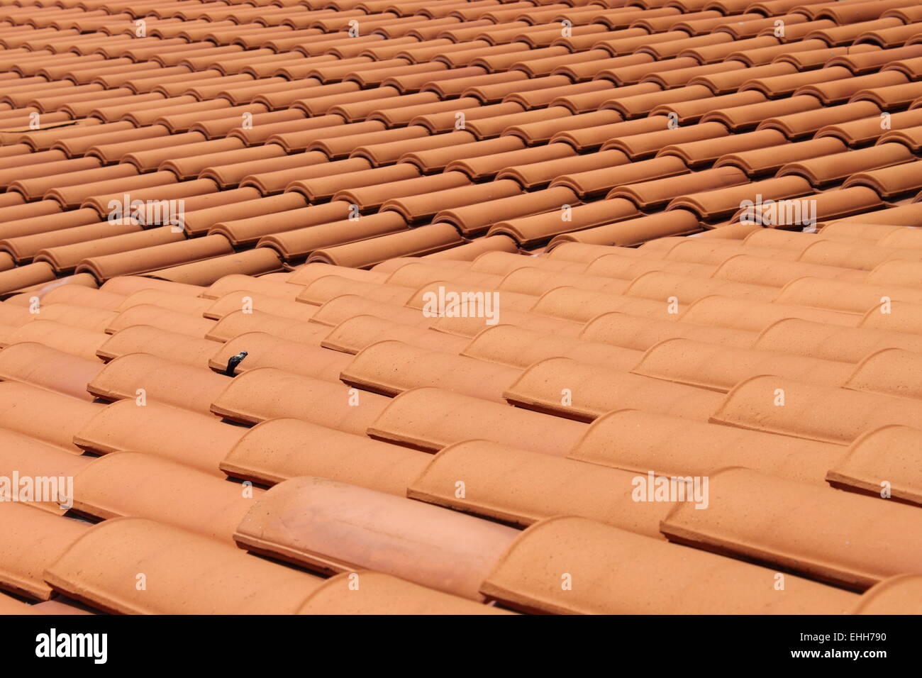 Rotes Dach Tonziegel Stockfoto