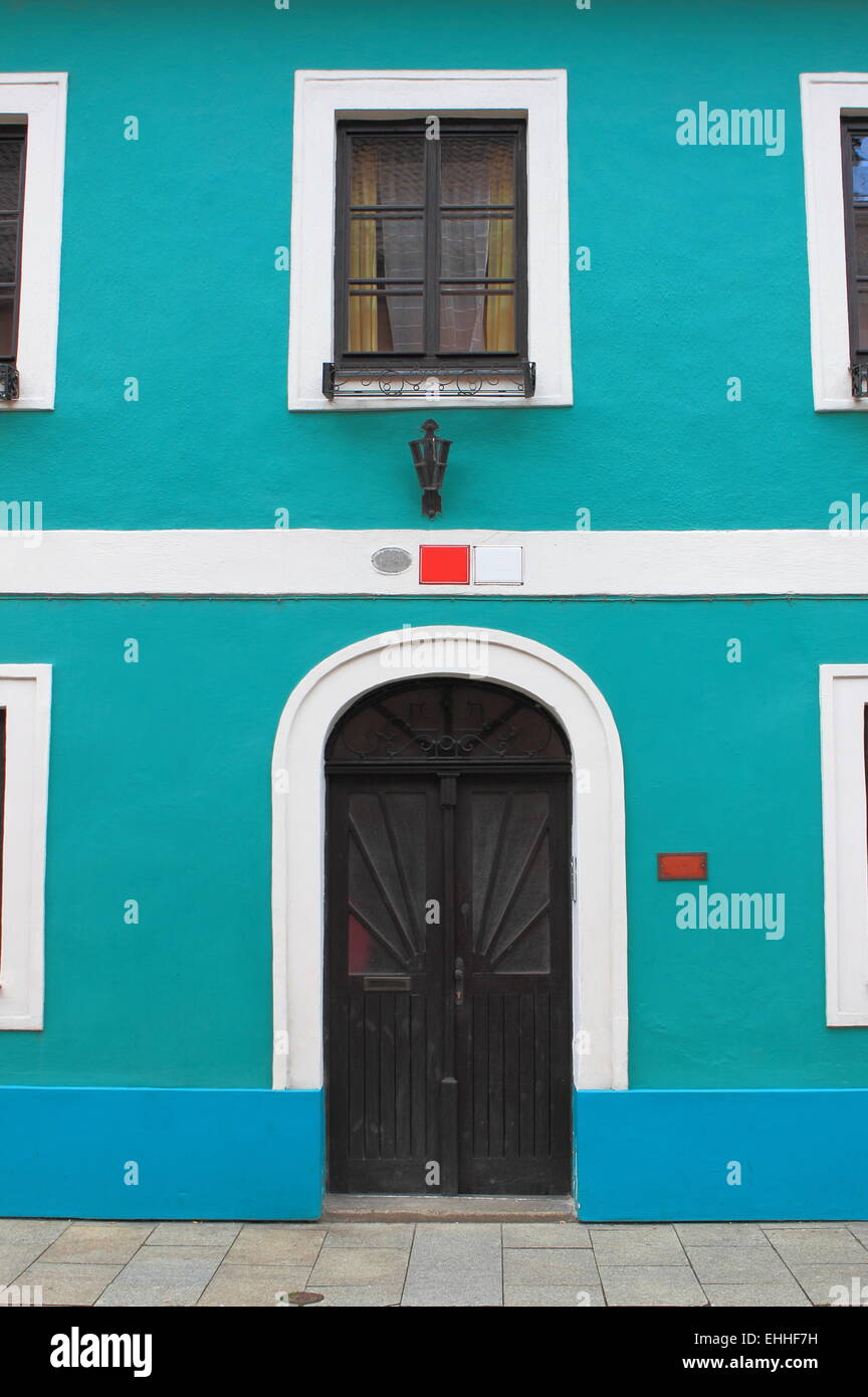 Blau gemalte Haus Stockfoto