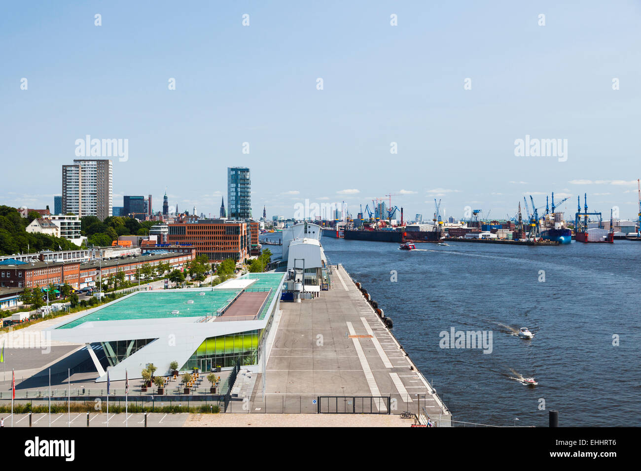 Blick von oben auf das Dockland Gebäude in Hamburg, Deutschland an der Elbe. Stockfoto