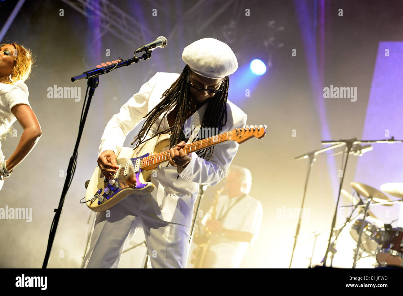 BARCELONA - 14 JUN: Chic mit Nile Rodgers (Band) führt auf Sonar Festival am 14. Juni 2014 in Barcelona, Spanien. Stockfoto