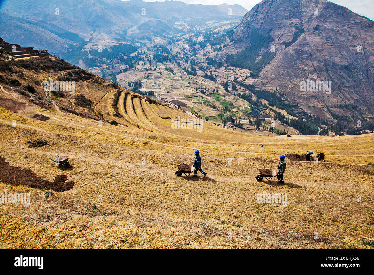 Pisac ist einer von mehreren Inka-Stätten in der Nähe von Dorf Pisac im Heiligen Tal entlang der Urubamba Tal östlich von Cuzco. Stockfoto