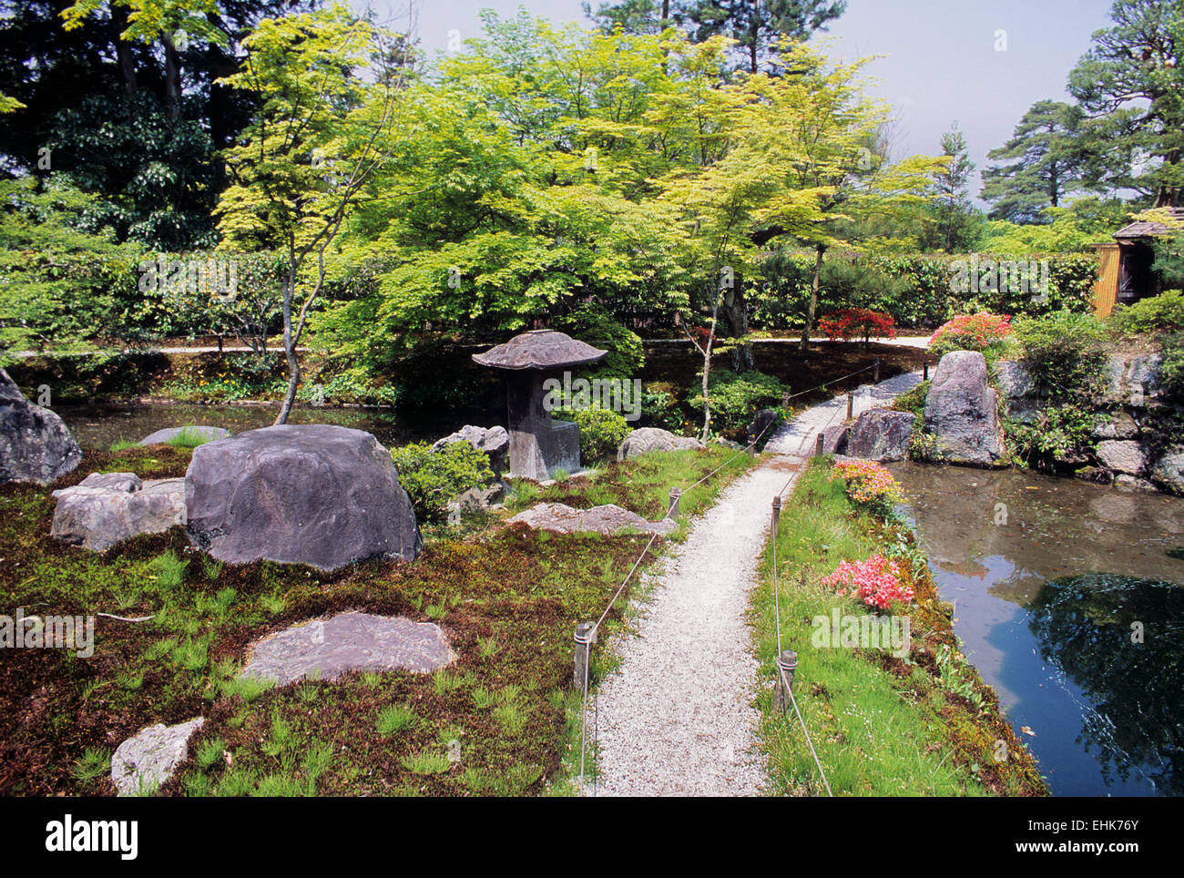 Der Stadt Kyoto ist ein einzigartiges Reservat für alte Zen-Gärten und Schreine, die mehr als neunhundert Jahre alt sind. Stockfoto