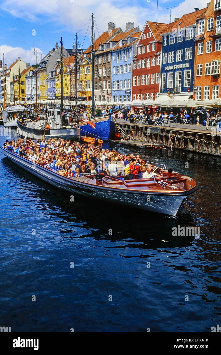 Grachtenfahrt. Nyhavn. Kopenhagen. Dänemark. Stockfoto
