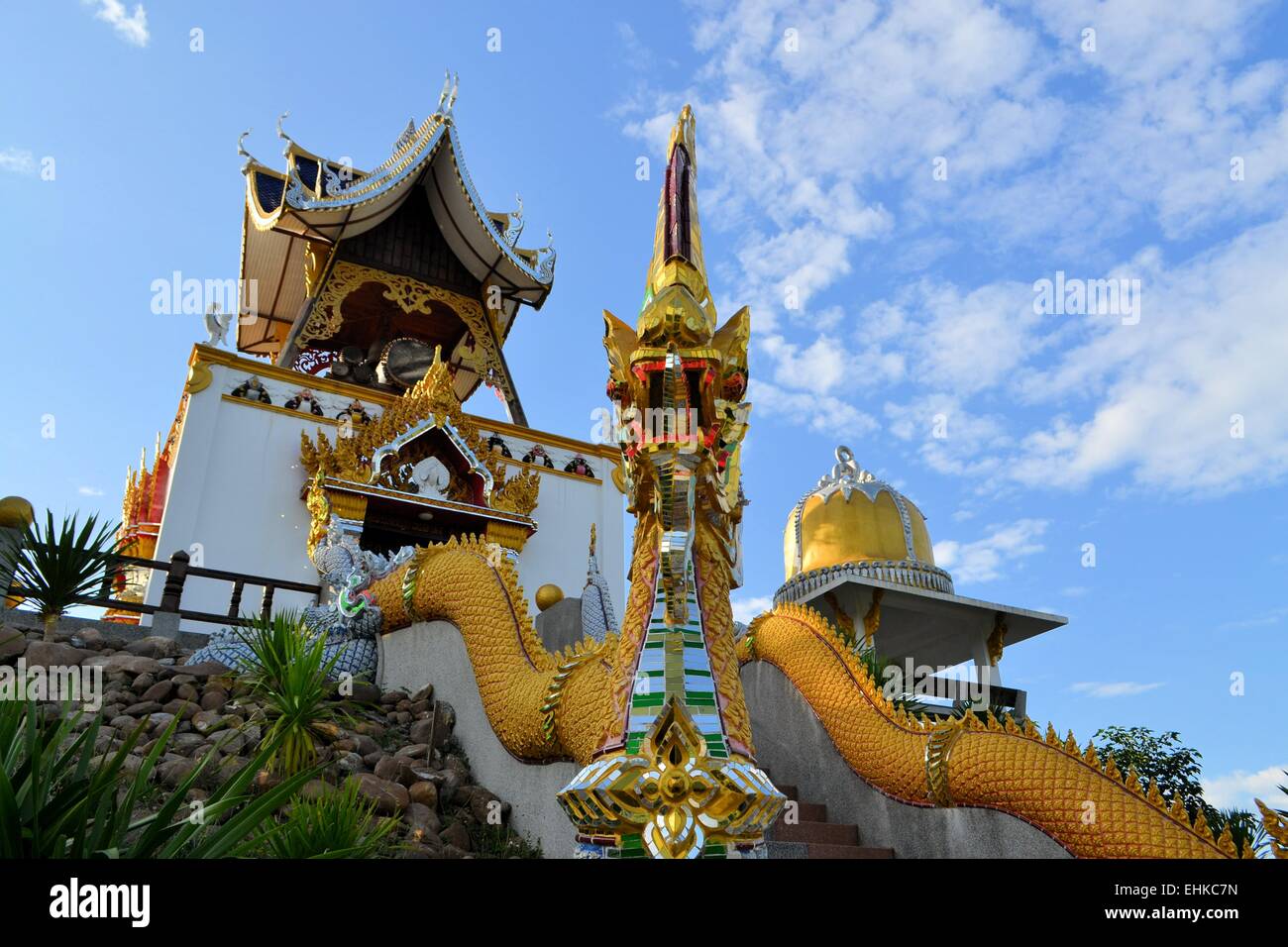 Glockenturm in einem ländlichen Thai Tempel, Nord-Thailand Stockfoto