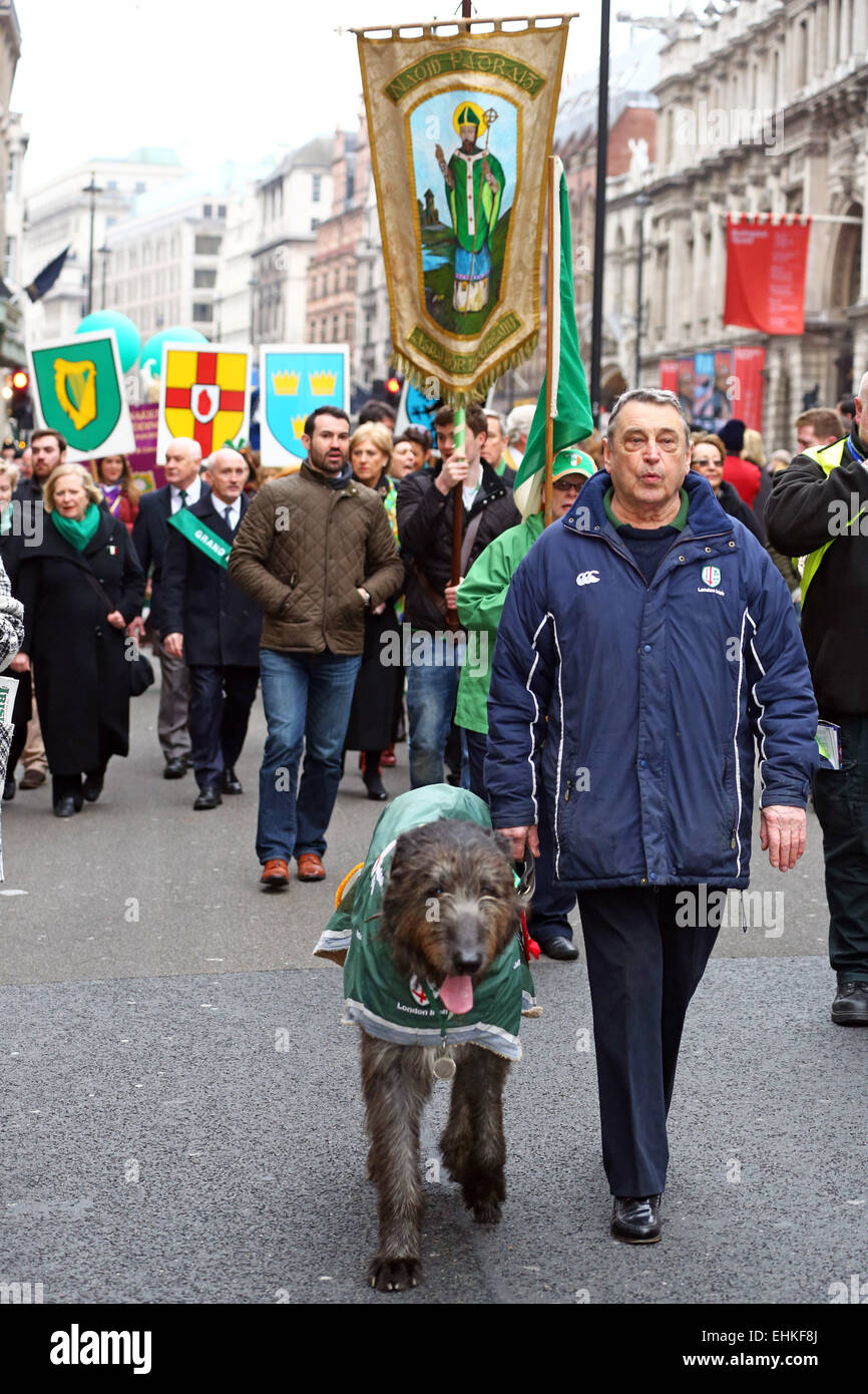 London, UK. 15. März 2015. St. Patricks Day Parade 2015 in London, Vereinigtes Königreich. Bildnachweis: Paul Brown/Alamy Live-Nachrichten Stockfoto