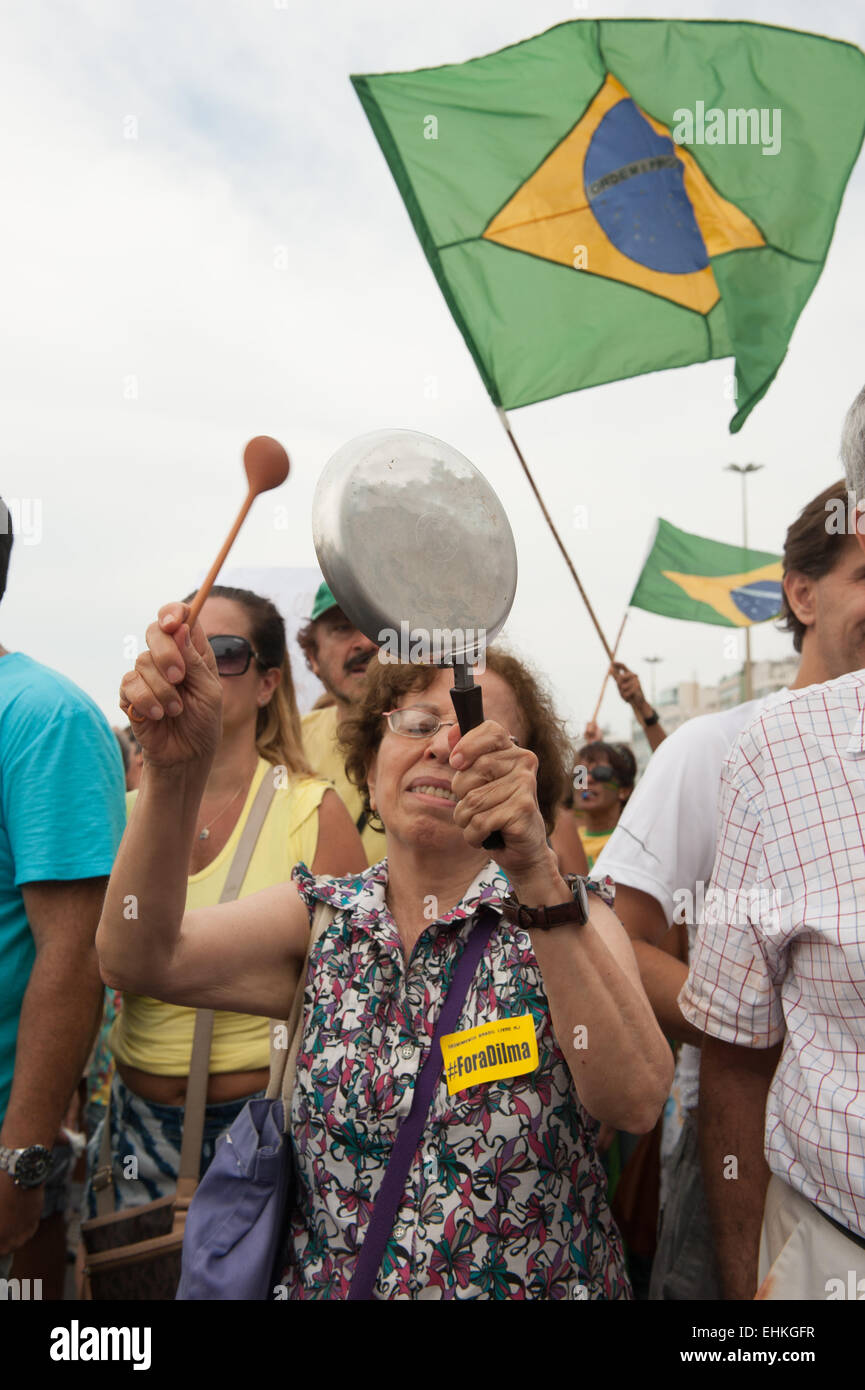 Rio De Janeiro, Brasilien. 15. März 2015. Protest Gegen die Regierung In Rio De Janeiro Credit: Sue Cunningham fotografischen/Alamy Live-Nachrichten Stockfoto