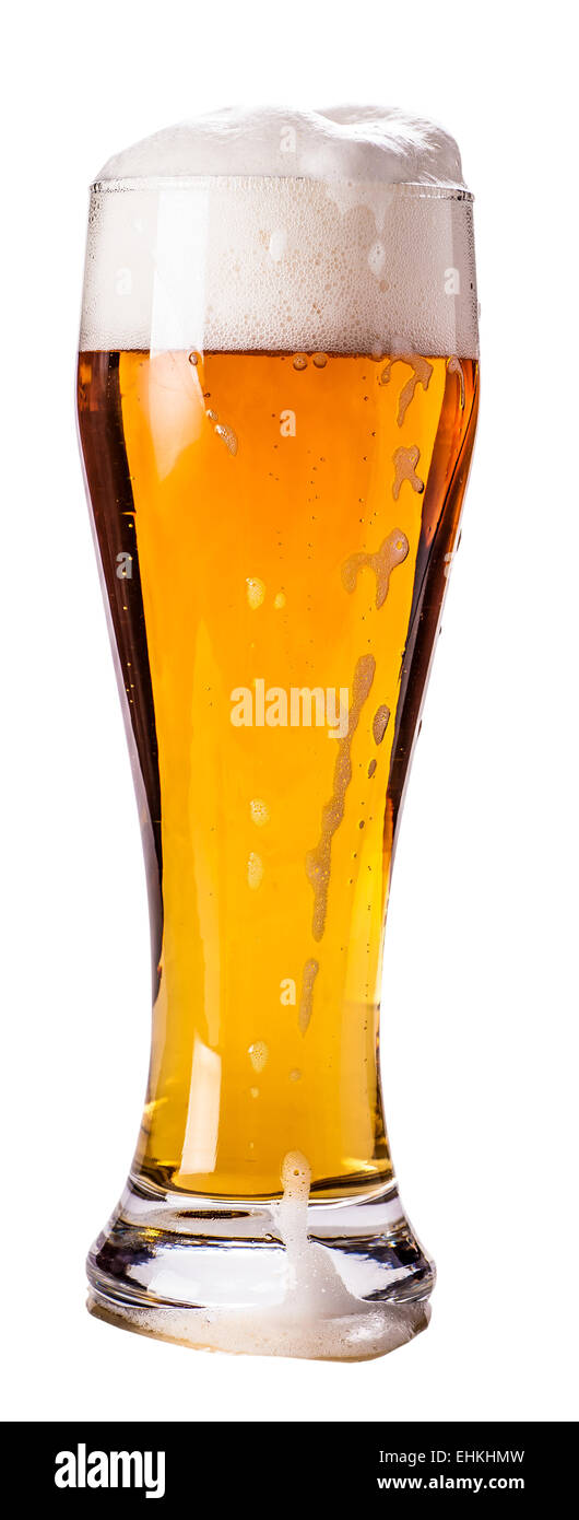 Glas helles Bier isoliert auf weißem Hintergrund Stockfoto