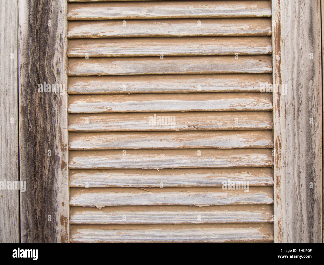 Alte Holzfenster Verschluss mit abgeschält Farbe, Detail, Fuerteventura, Kanarische Inseln-Spanien Stockfoto