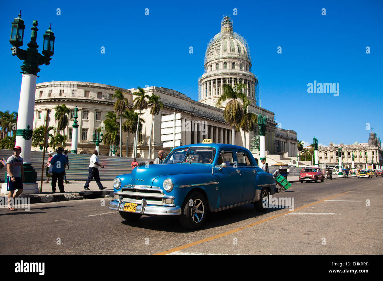 Oldtimer vor dem Capitol Gebäude, Havanna, Kuba Stockfoto