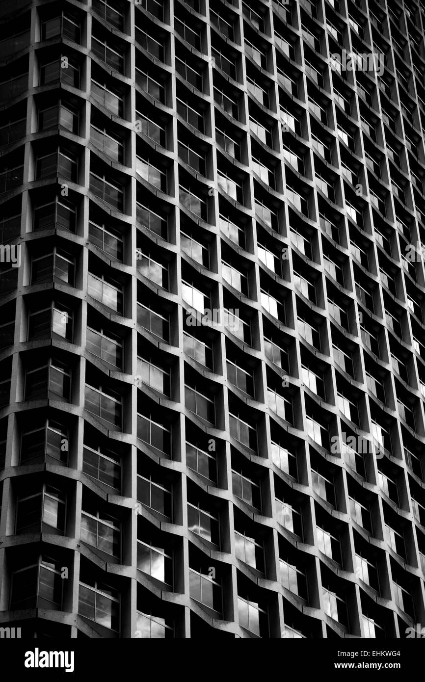 Detail des Brutalismus Stil Centre Point in Tottenham Court Road, London, England Stockfoto