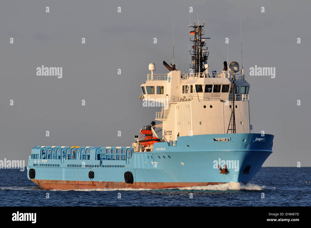 Offshore-Versorgungsschiff blaue Bella Stockfoto