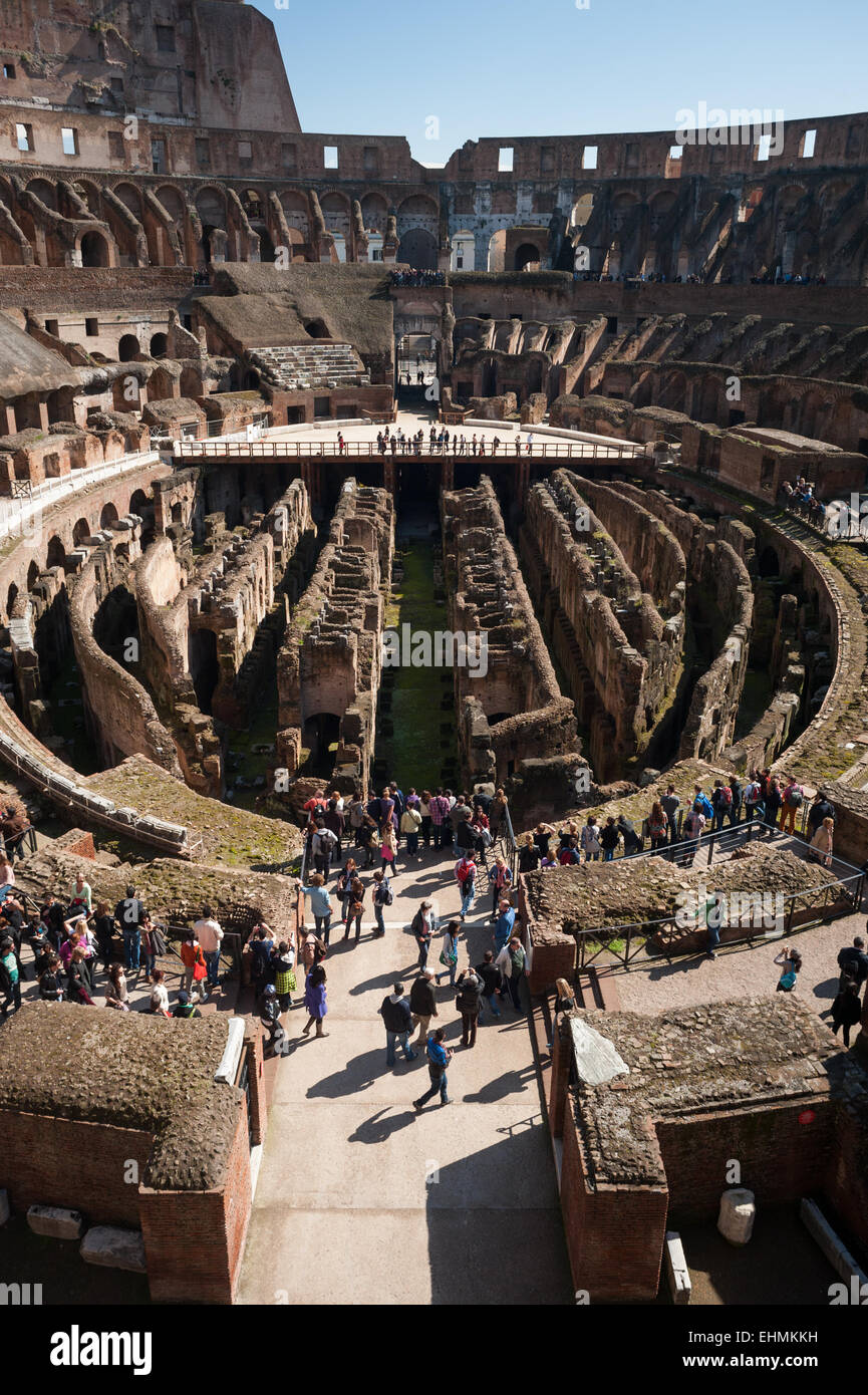 Das Kolosseum oder Kolosseum, auch bekannt als das flavische Amphitheater, Rom, Latium, Italien. Stockfoto