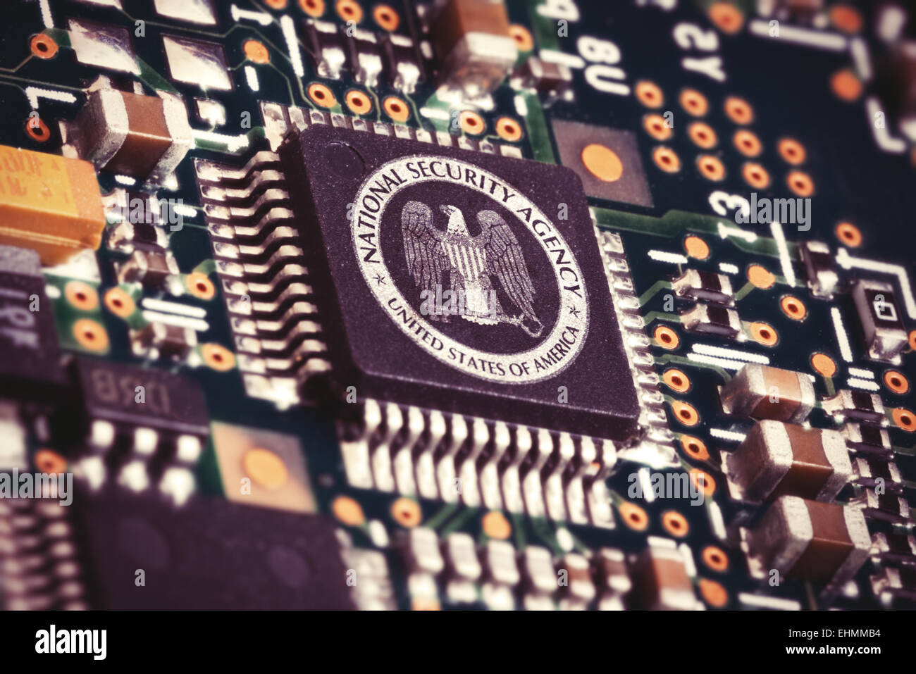 Platine mit großen NSA Mikrochip Stockfoto