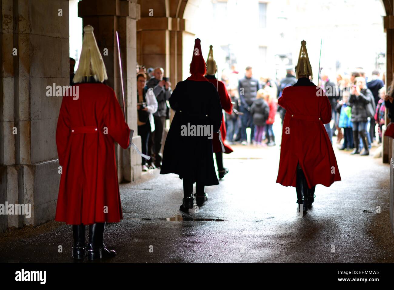 Die Roten und die Blues beim Wachwechsel bei der Horse Guards Parade, London, Großbritannien. Stockfoto