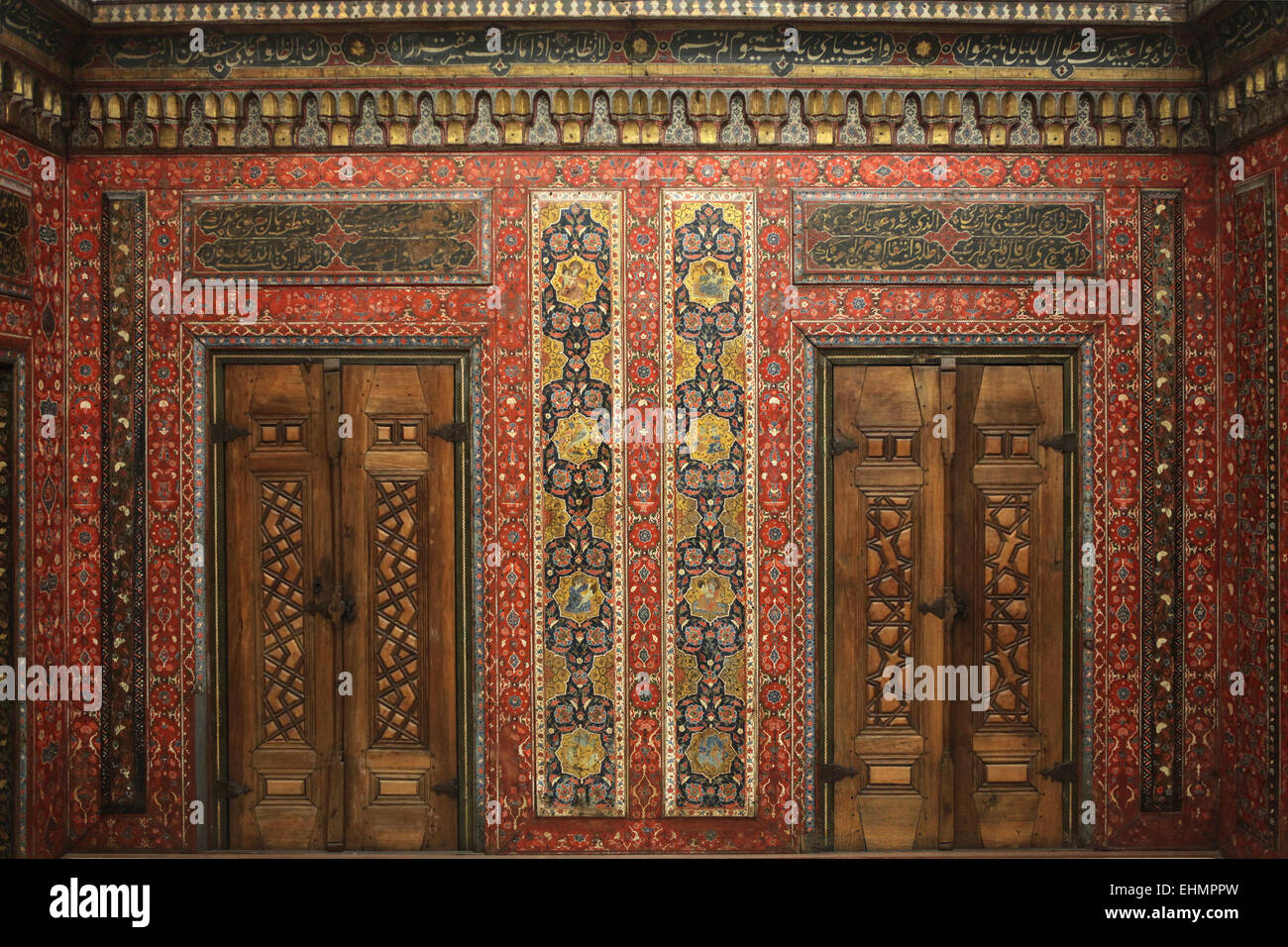 Aleppo-Zimmer. Wandverkleidung aus rund 1600 n. Chr., Ottoman-Reich. Pergamon Museum, Berlin, Deutschland. Stockfoto