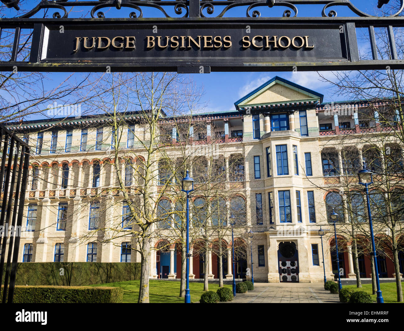 Eingang an der Judge Business School, Teil der University of Cambridge Stockfoto