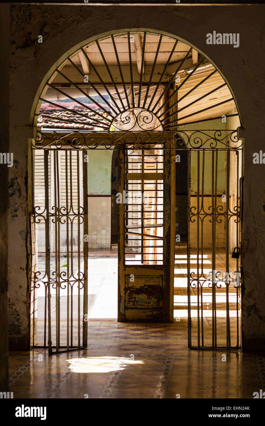 Ein Haus im Kolonialstil, Trinidad Kuba Innenraum. Stockfoto