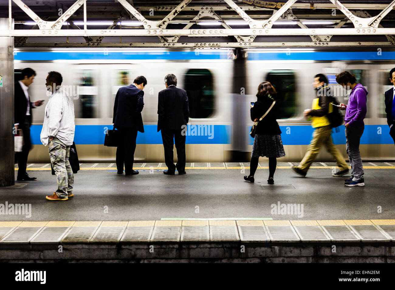 Öffentliche Verkehrsmittel, Tokio, Japan. Stockfoto