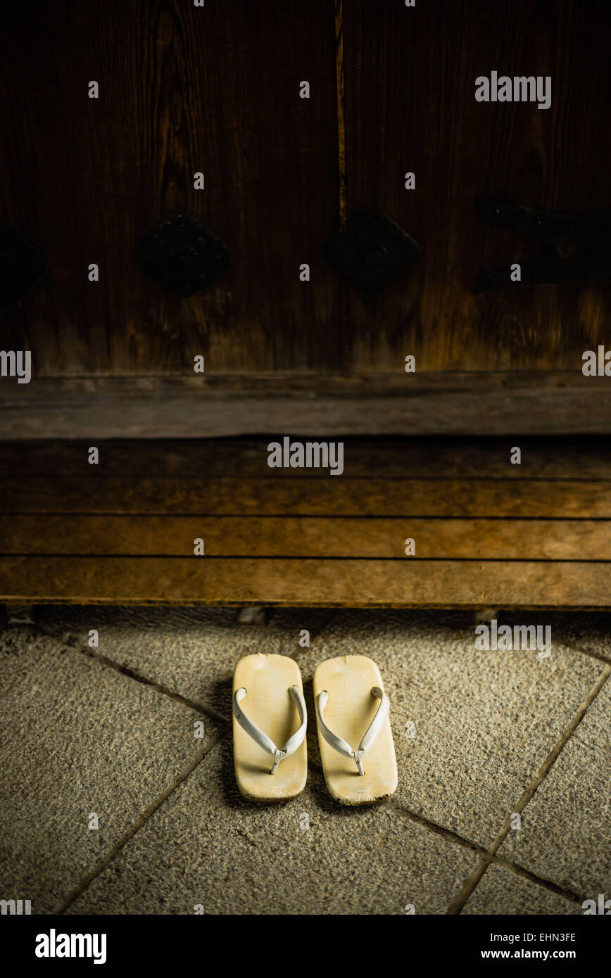 Traditionelle japanische Sandalen. Stockfoto