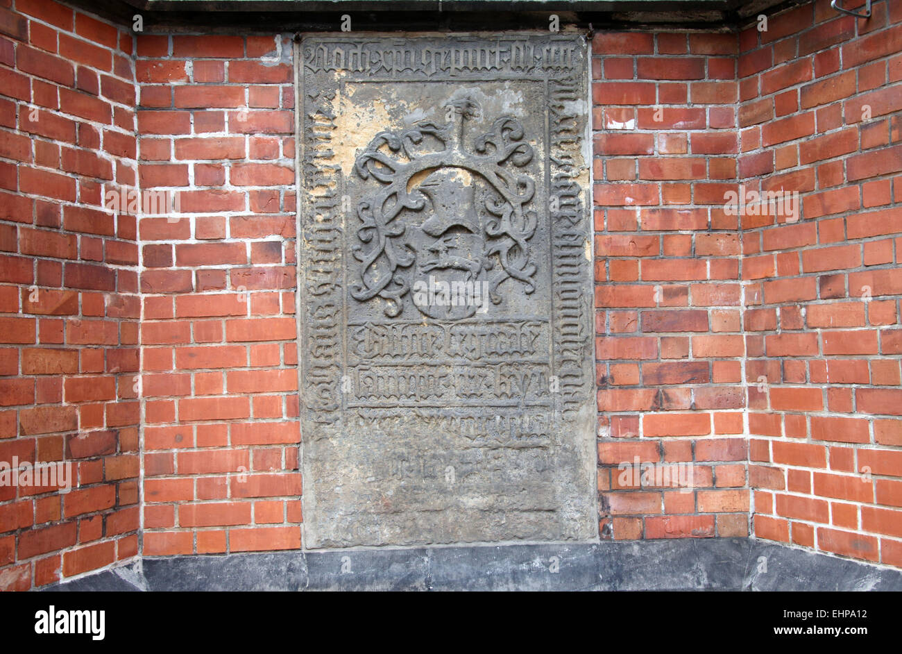 Stein-Plakette auf der Außenseite der Kirche St. Elisabeth in Breslau Stockfoto