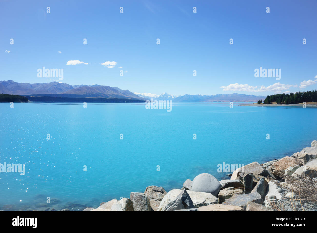 Malerischen Lake Tekapo, türkisfarbenen Wasser der Südinsel See in Neuseeland. Stockfoto
